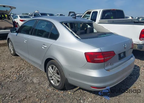 2015 Volkswagen Jetta 2.0L S z USA, uszkodzony, nr VIN 3VW2K7AJ5FM251943